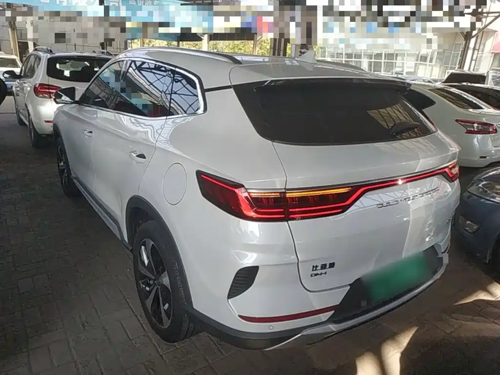 BYD PLUS New Energy — миниатюра 5