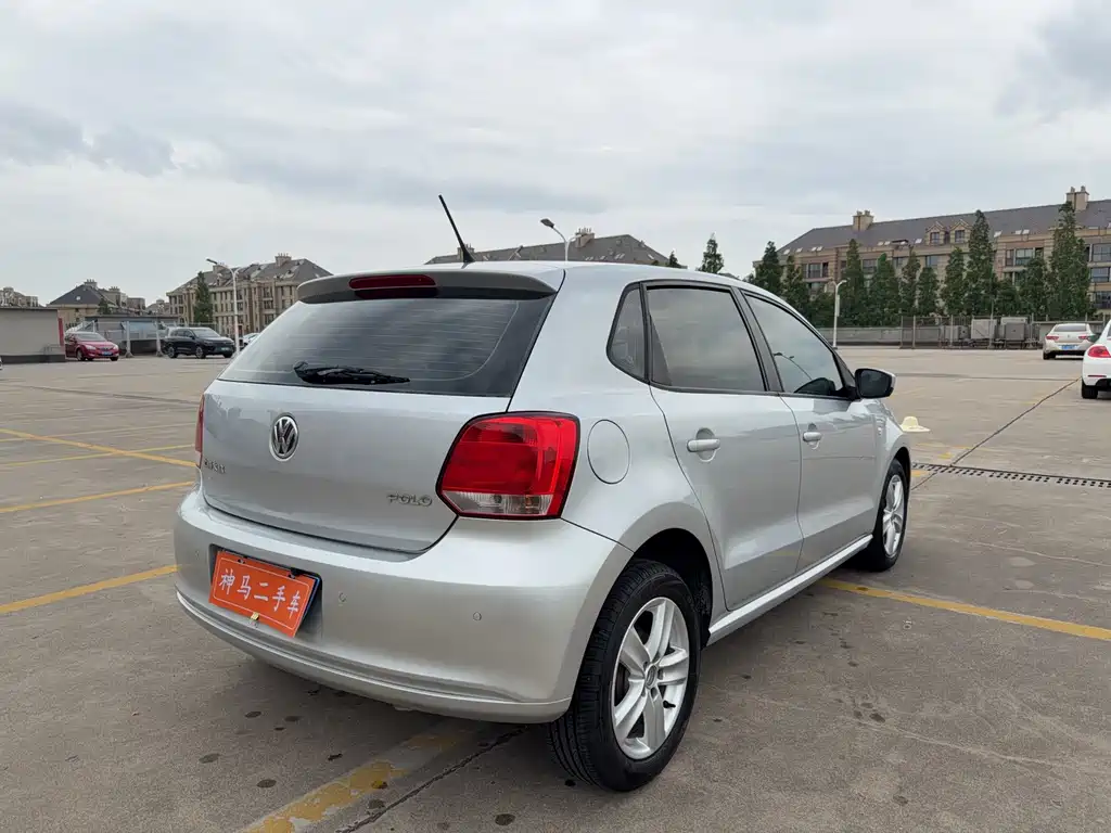 Volkswagen Polo — миниатюра 6