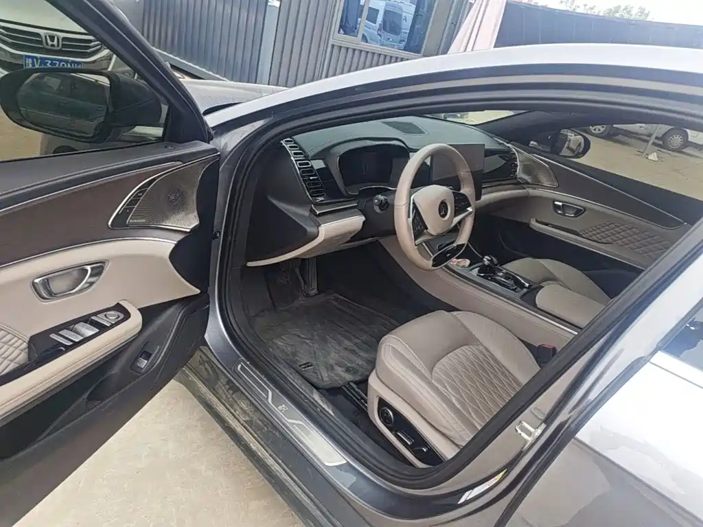 BYD Han — миниатюра 16