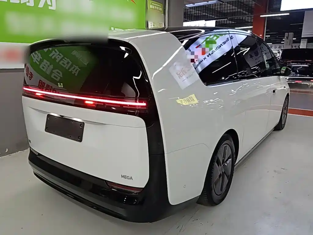 Li Auto Li MEGA — миниатюра 7