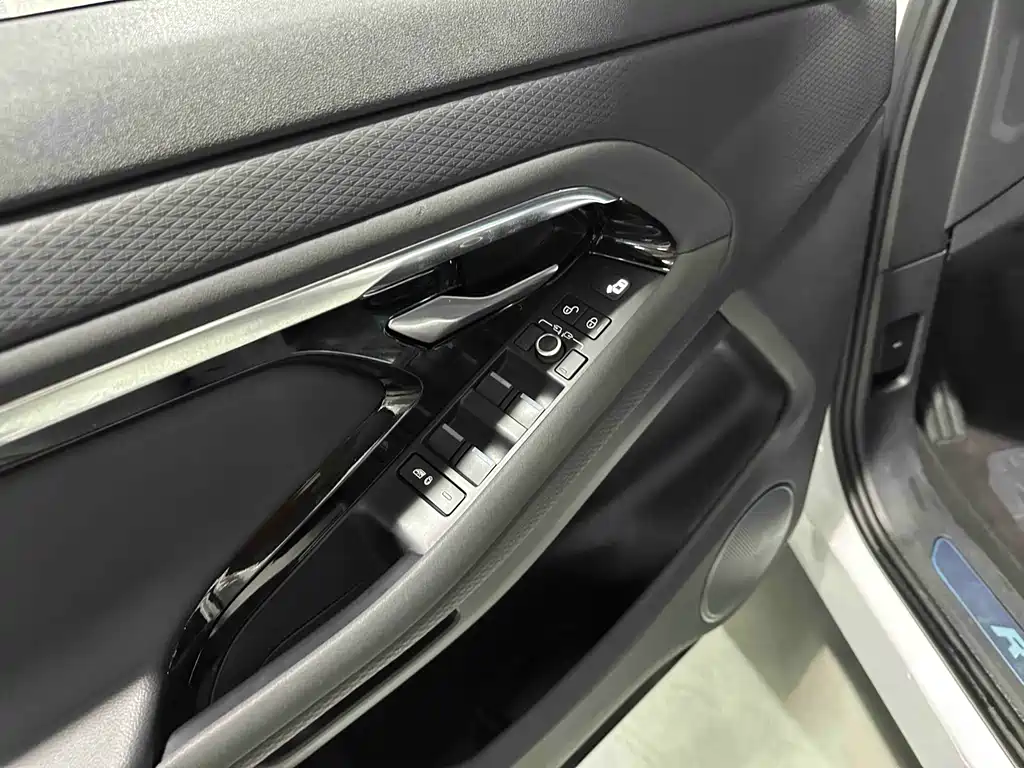 LAND ROVER RANGE ROVER AURORA