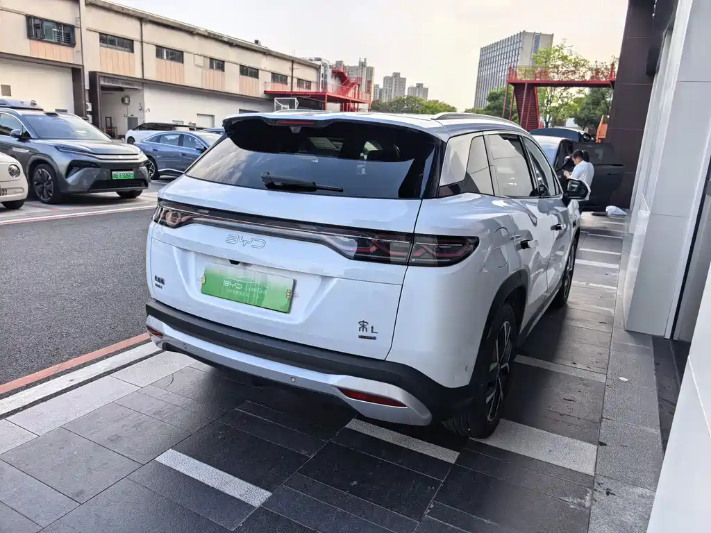 BYD L DM-i — миниатюра 6