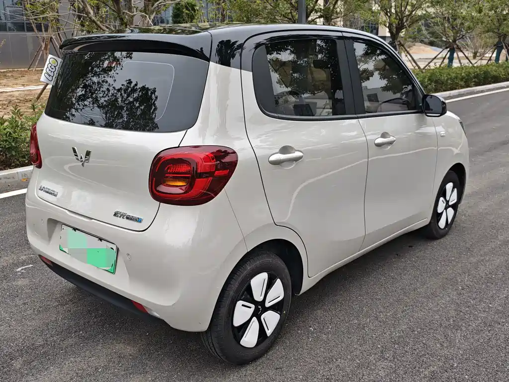 Wuling MINIEV — миниатюра 4