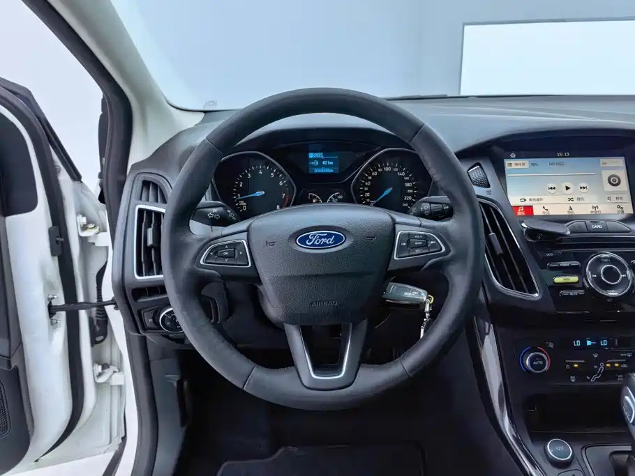 Ford Focus — миниатюра 15