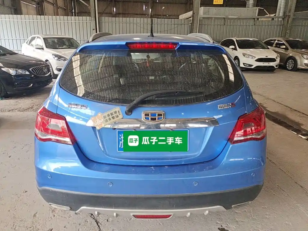 Geely Emgrand — миниатюра 6