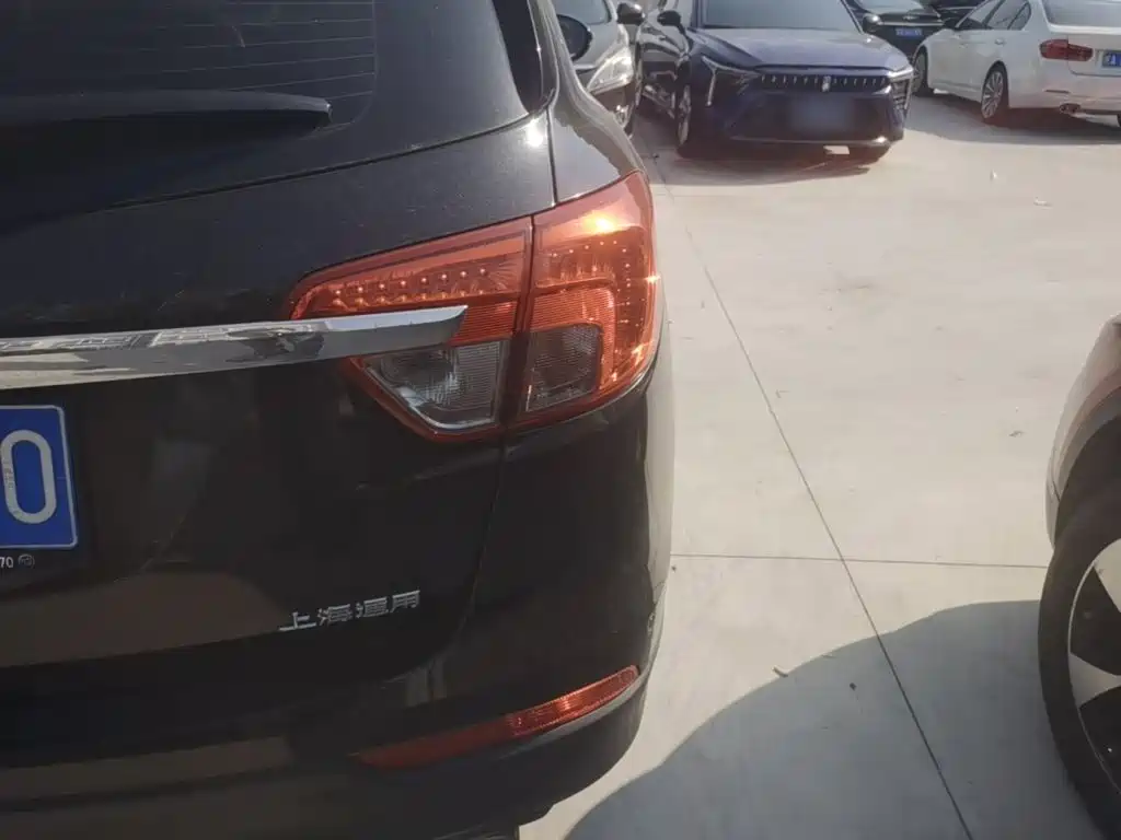 Buick Envision Plus — миниатюра 8