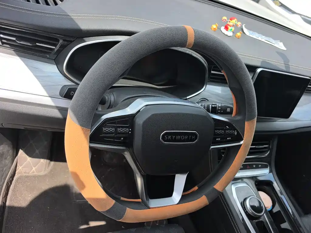 Skyworth EV6 — миниатюра 14