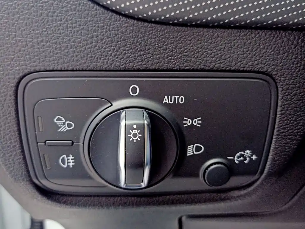Audi Q2L — миниатюра 13