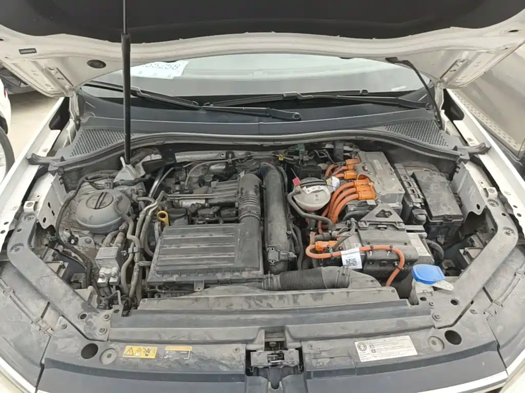 Volkswagen Tiguan L PHEV — миниатюра 20