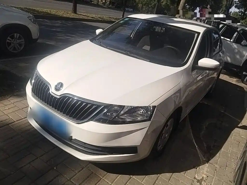 Skoda Rapid — миниатюра 2