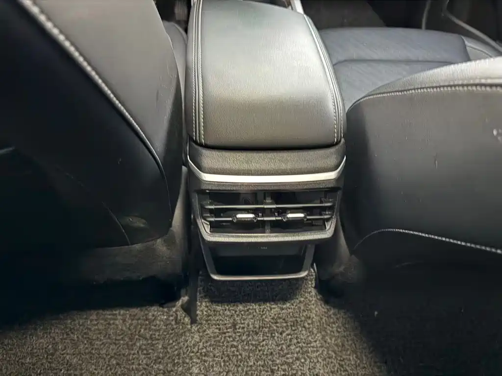 Geely Emgrand — миниатюра 10