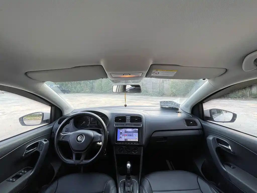 Volkswagen Polo — миниатюра 5