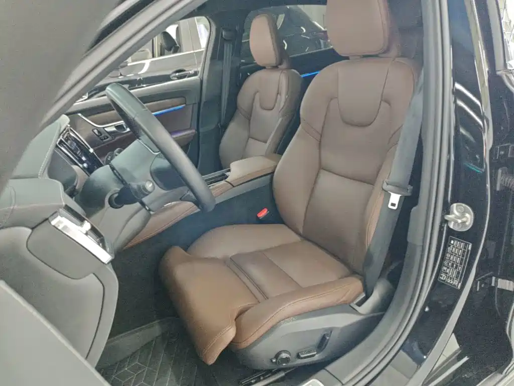 Volvo S90 — миниатюра 15
