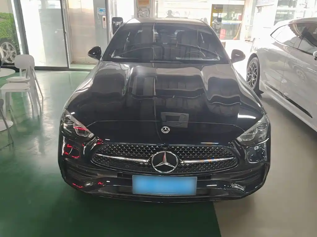 Mercedes-Benz C-Class — миниатюра 3