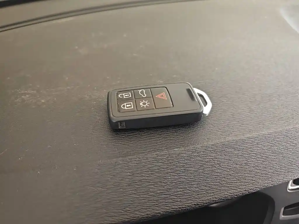 Volvo V40 — миниатюра 9