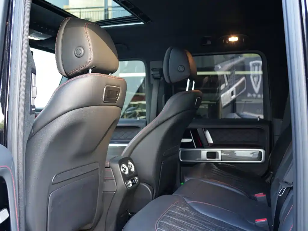 Mercedes-Benz G-Class — миниатюра 17