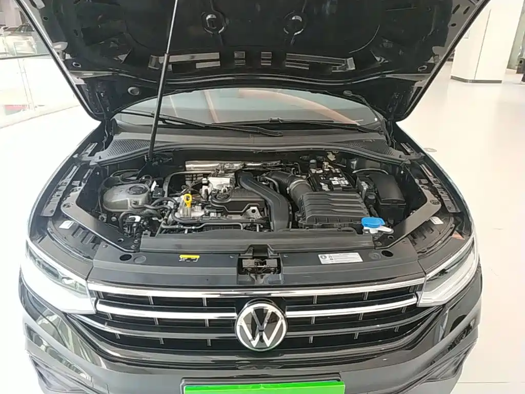 Volkswagen Tiguan L — миниатюра 20