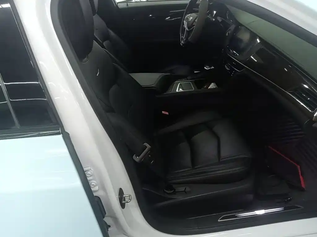 Cadillac CT6 — миниатюра 25