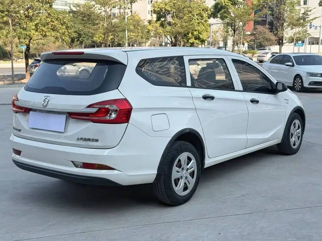 Baojun 310W — миниатюра 7