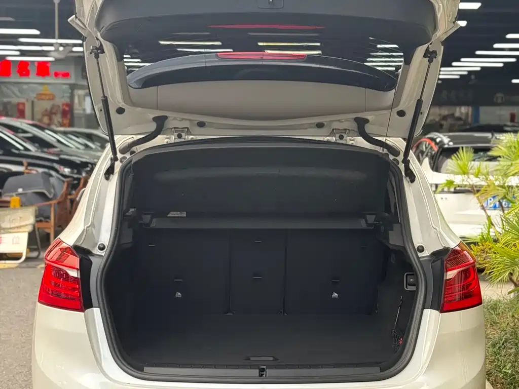 BMW 2 Series Active Tourer 218i Fashion Type, фото 17