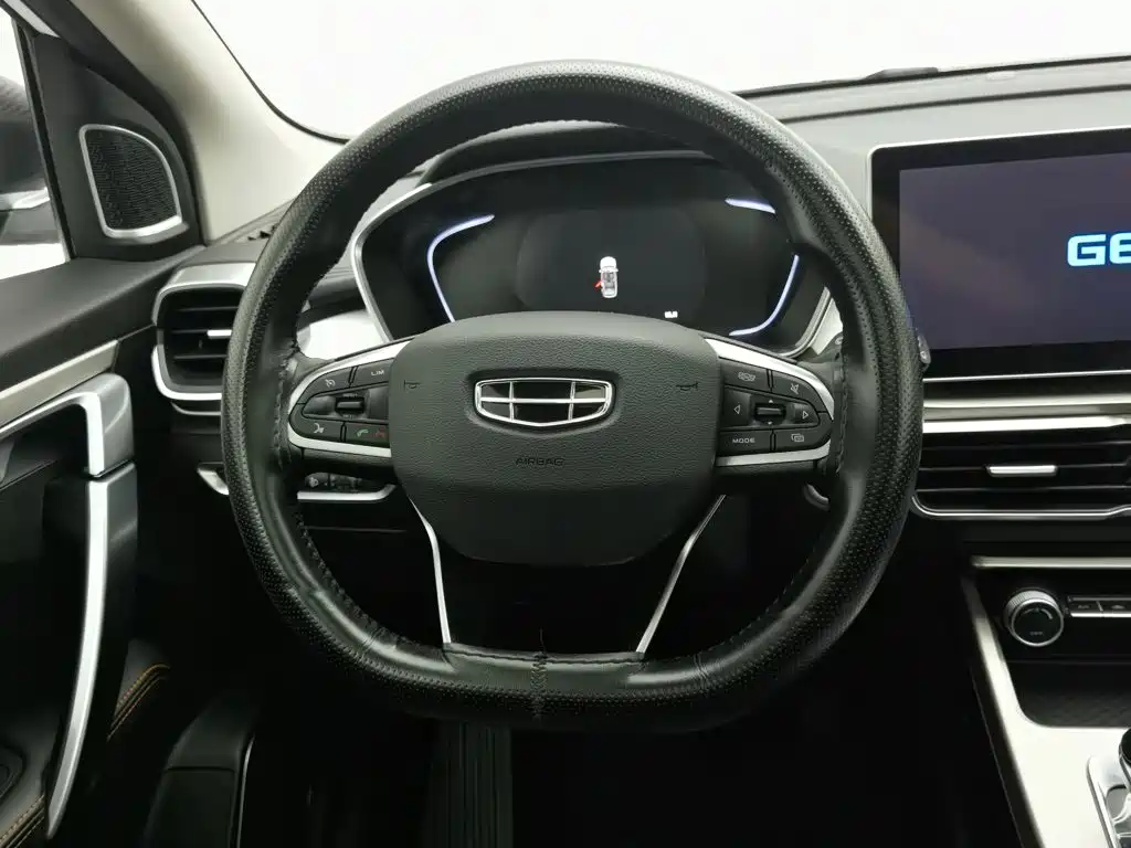 Geely Binyue — миниатюра 11