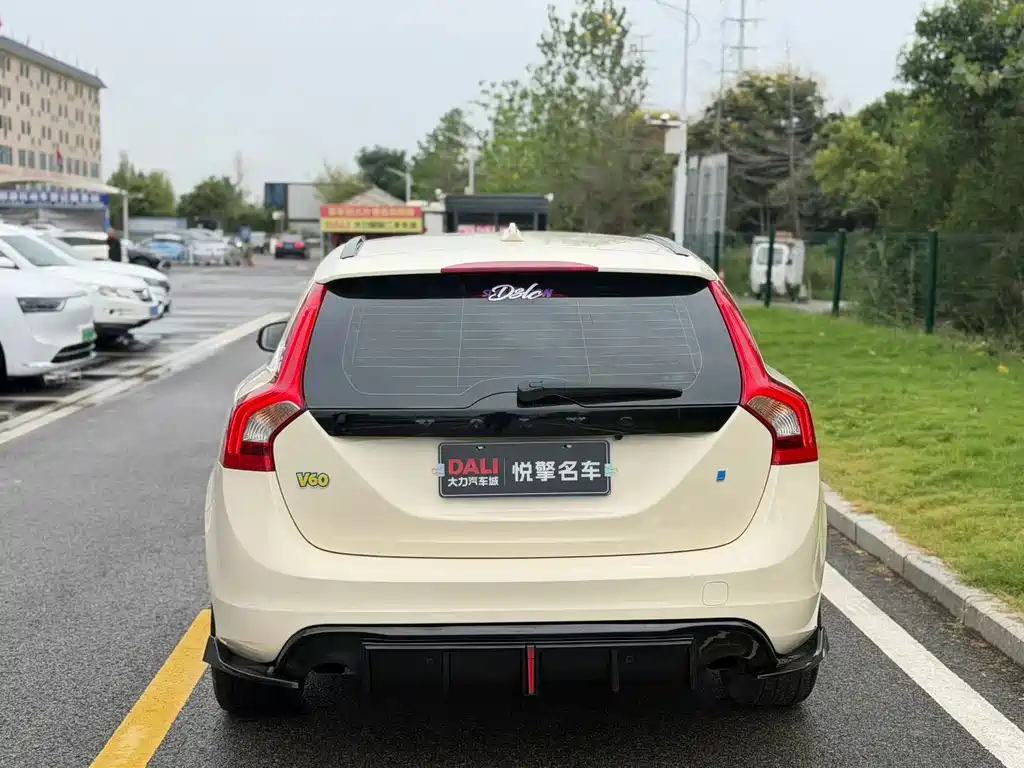 Volvo V60 — миниатюра 8