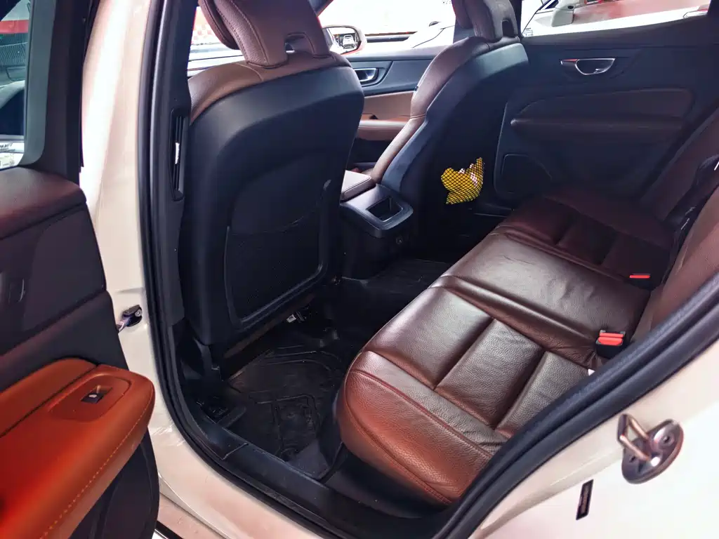 Volvo S60 — миниатюра 6