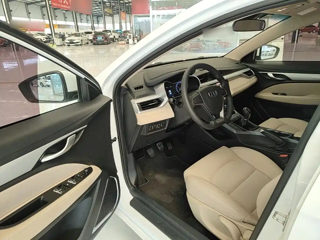 Geely Emgrand — миниатюра 16