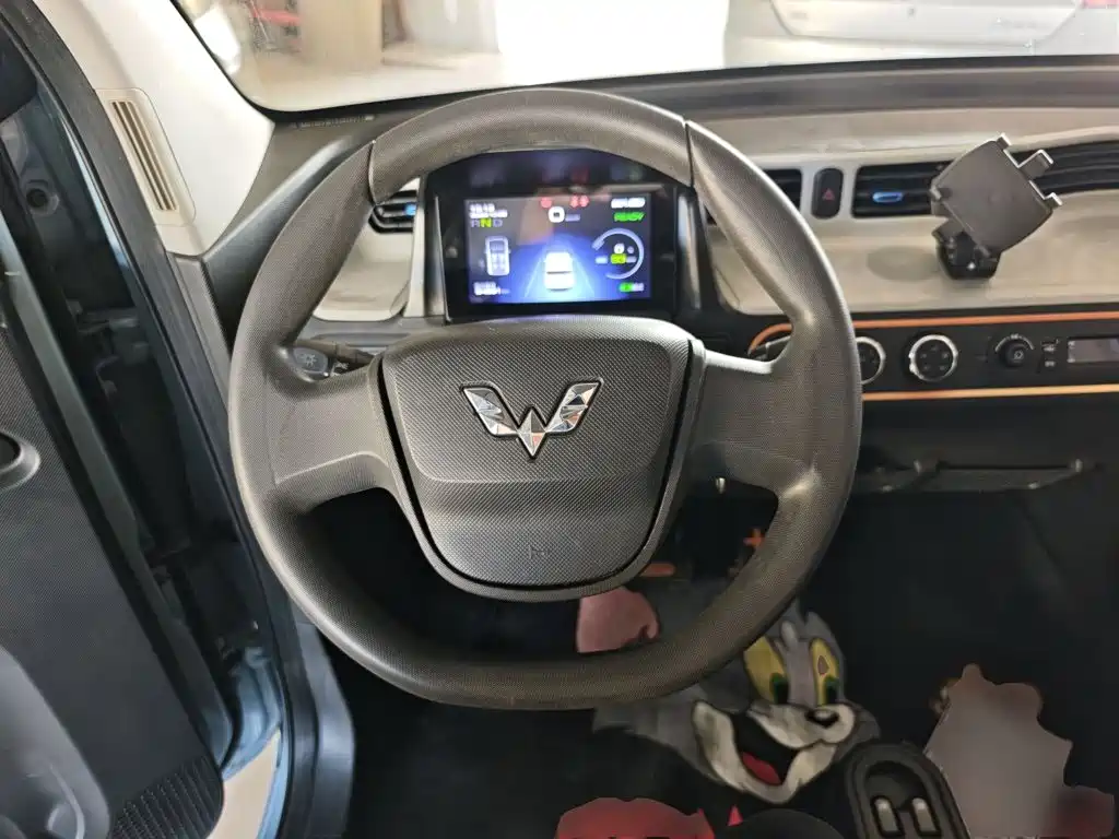 Wuling MINIEV — миниатюра 11