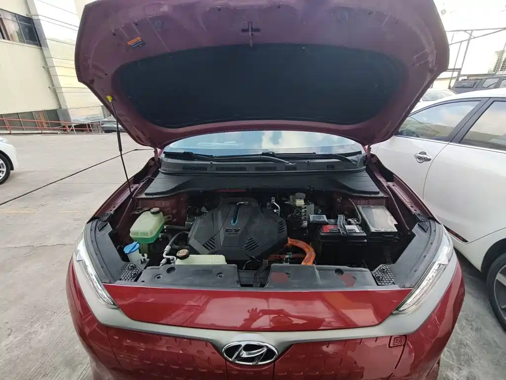 Hyundai Kona Electric — миниатюра 20