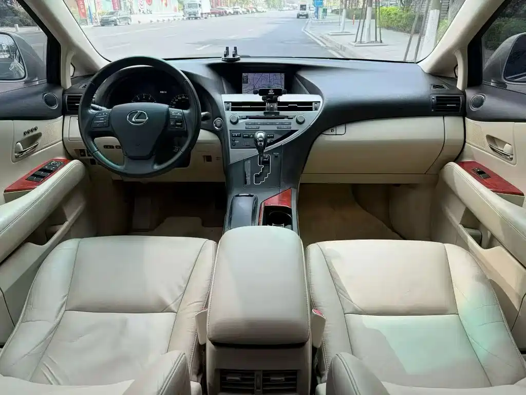 Lexus RX — миниатюра 5