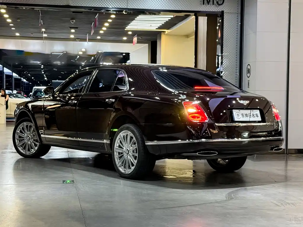 Bentley Mulsanne — миниатюра 4