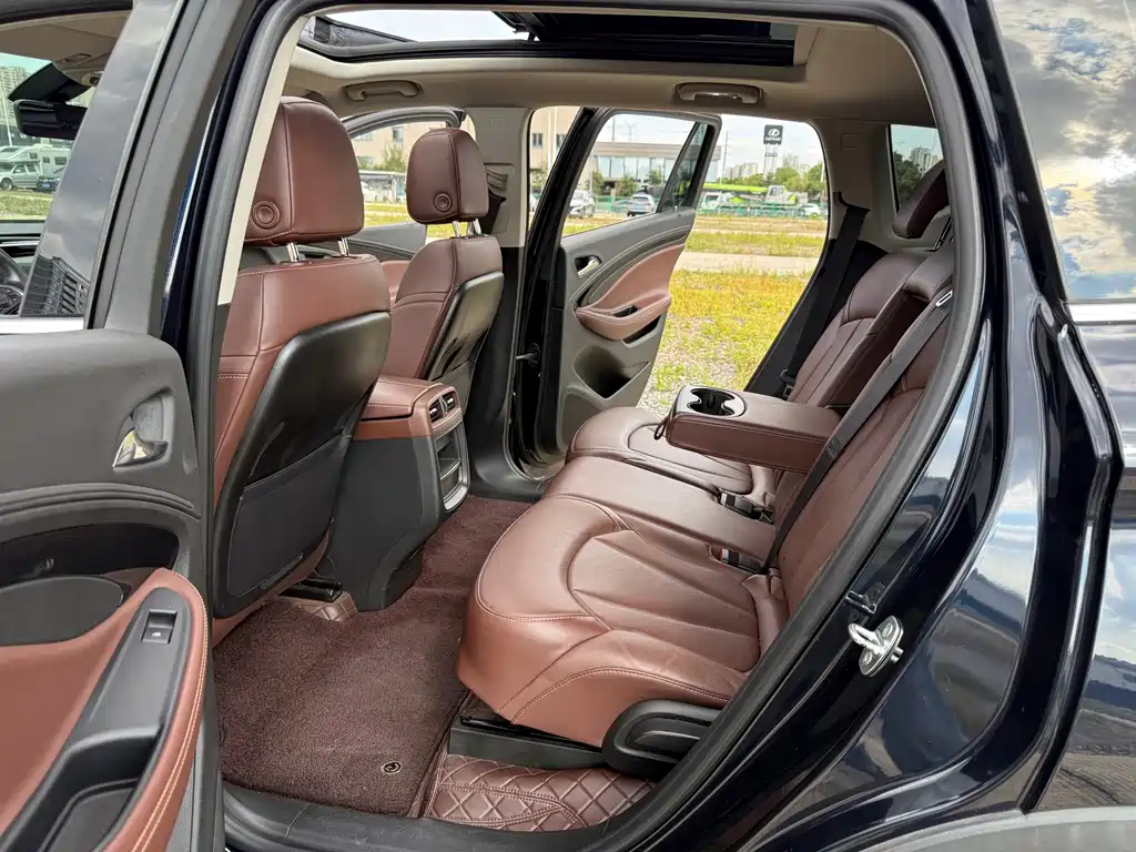 Buick Envision Plus — миниатюра 12