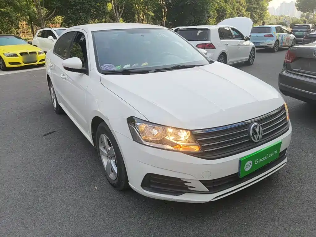 Volkswagen Lavida — миниатюра 4