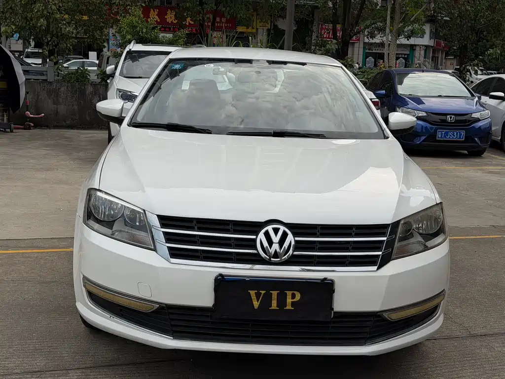 Volkswagen Lavida — миниатюра 2