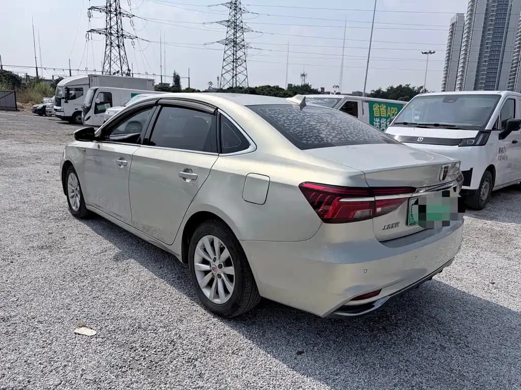 Roewe i6 New Energy — миниатюра 6