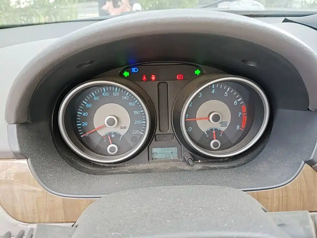 Buick Excelle — миниатюра 12