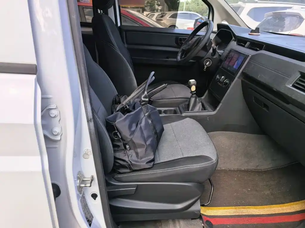 Wuling Hongguang PLUS — миниатюра 25