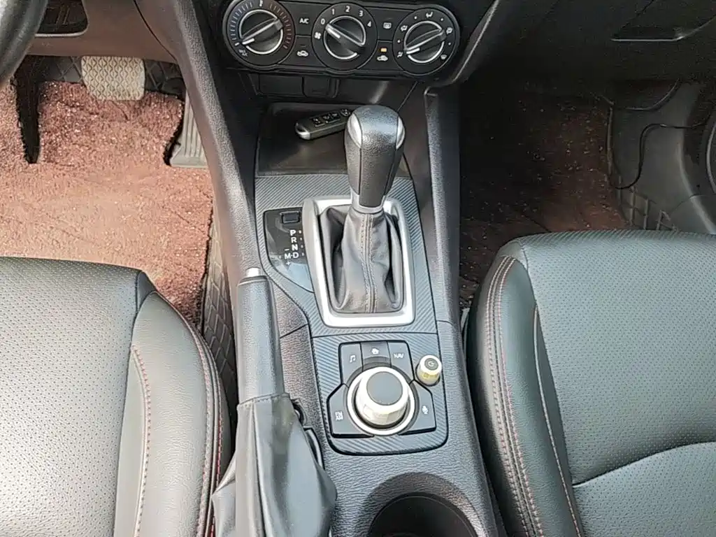 Mazda 3 Axela — миниатюра 14