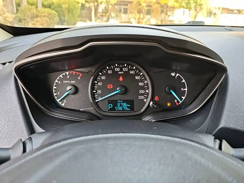 Ford Escort — миниатюра 12