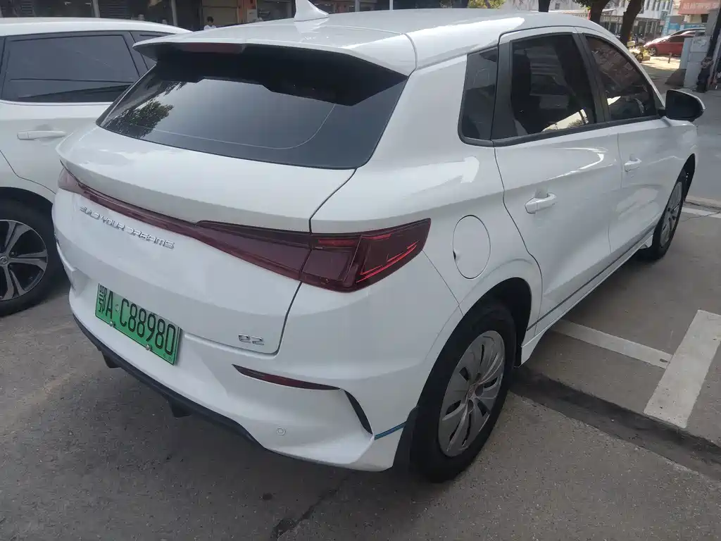 BYD e2 — миниатюра 7