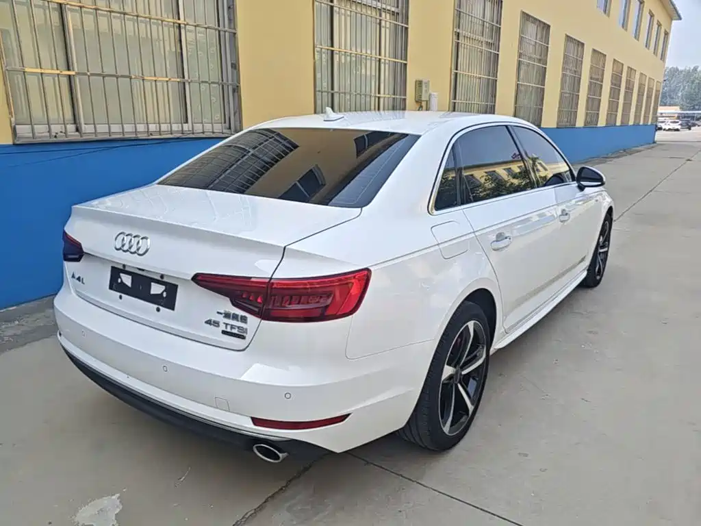 Audi A4L — миниатюра 7