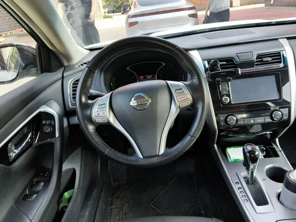 Nissan Teana — миниатюра 3