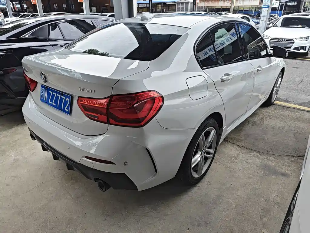 BMW 1 Series — миниатюра 12