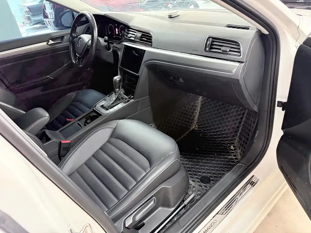 Volkswagen Lamando — миниатюра 21
