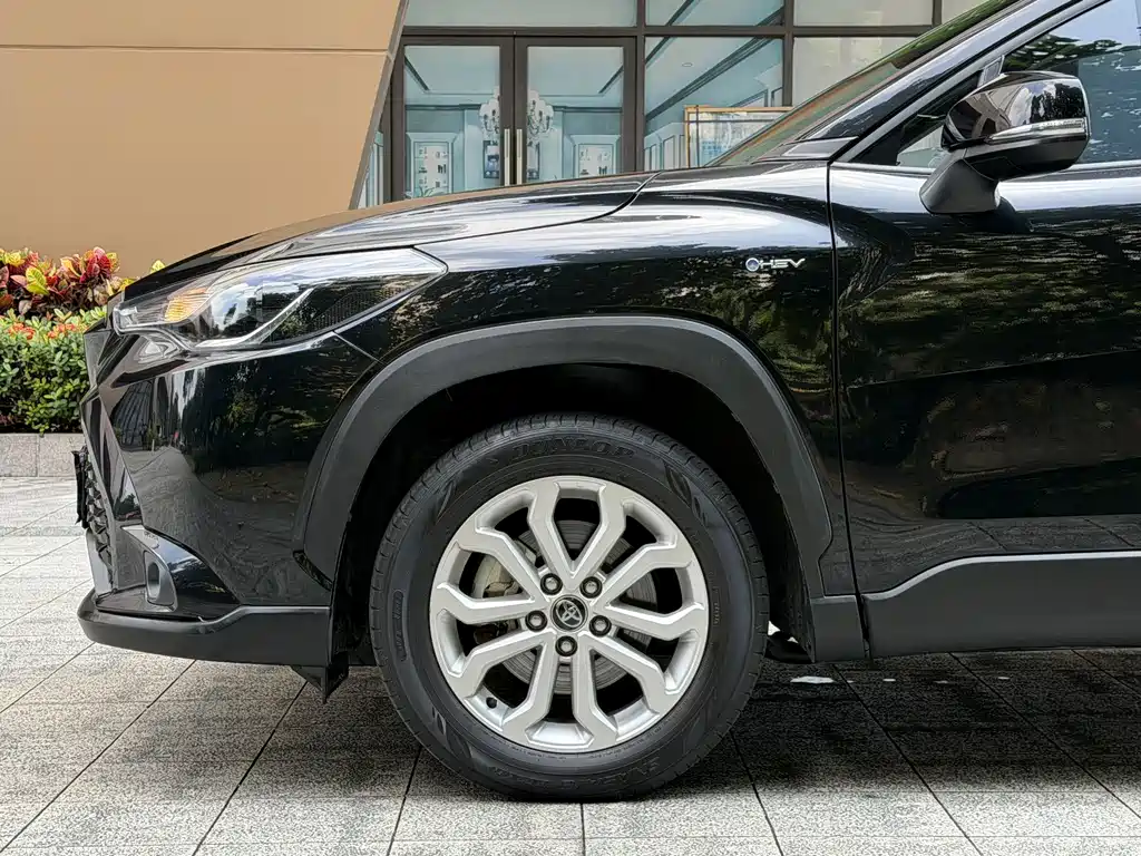 Toyota Frontlander — миниатюра 5