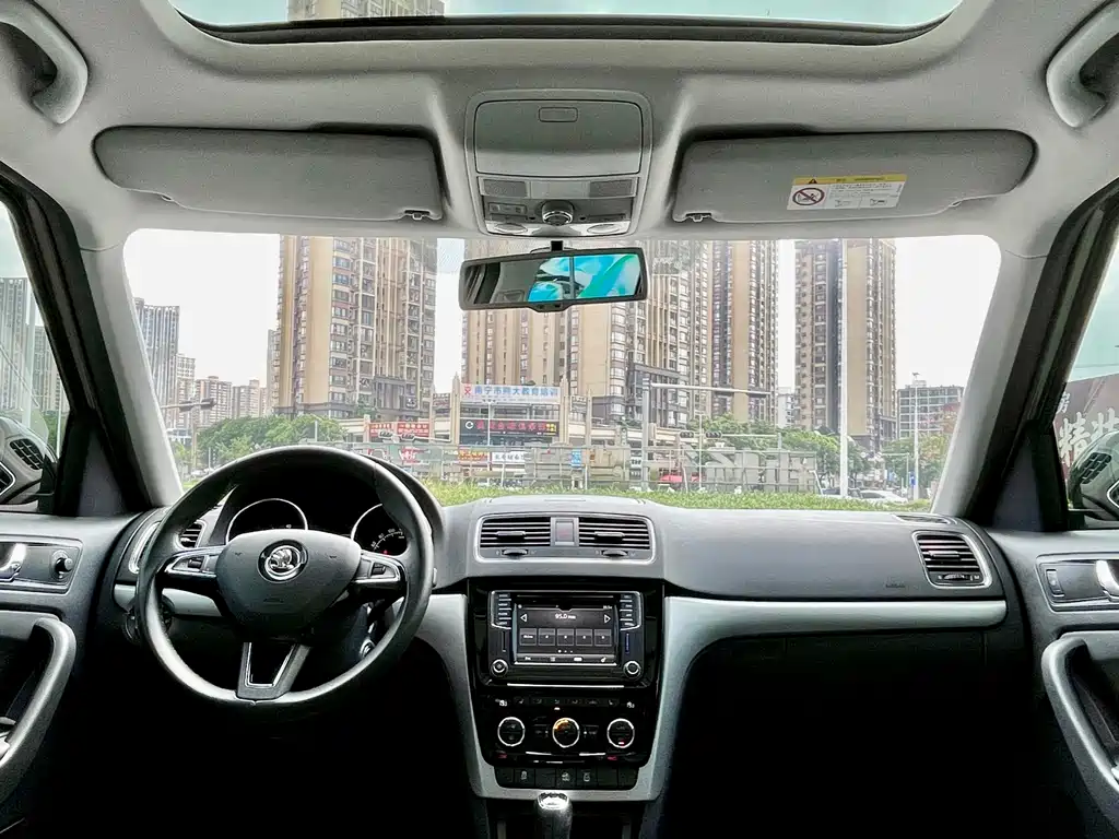 Skoda Yeti — миниатюра 16