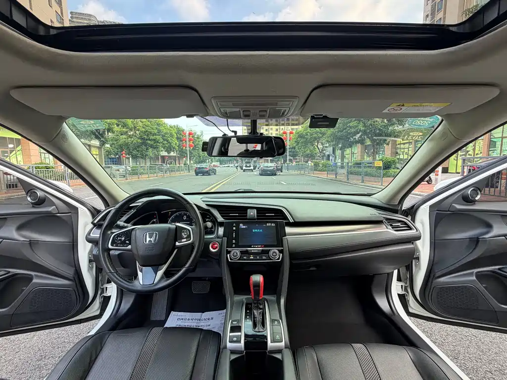 Honda Civic — миниатюра 5