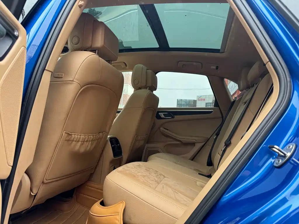 Porsche Macan — миниатюра 6