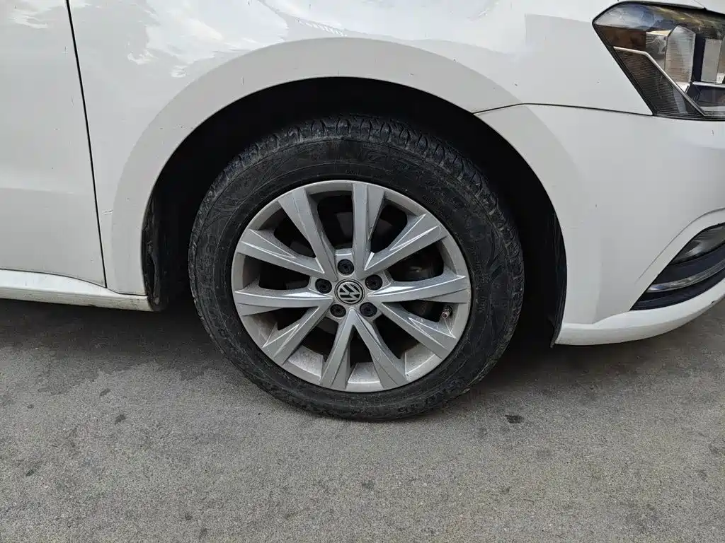 Volkswagen Lavida — миниатюра 24